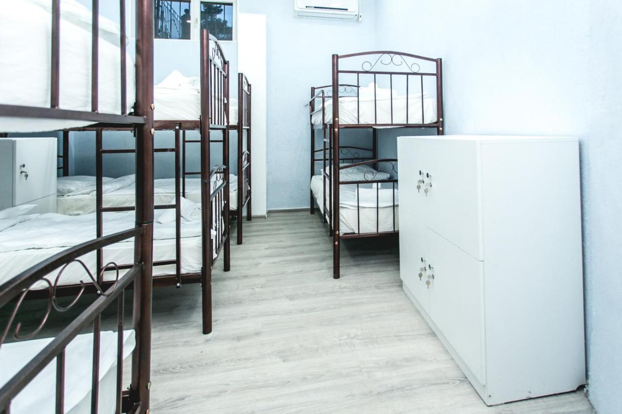 Sherlock Holmes Hostel Baku Kültér fotó