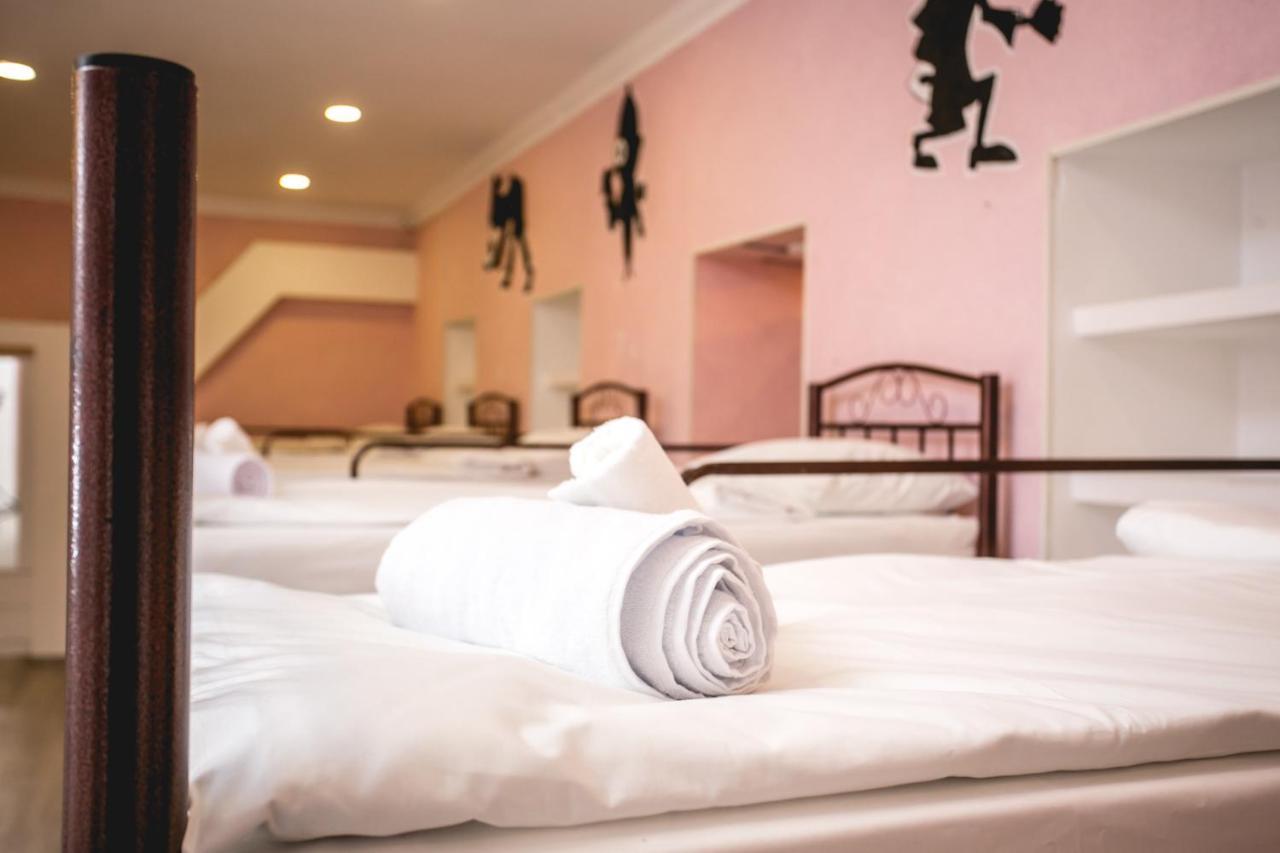 Sherlock Holmes Hostel Baku Kültér fotó