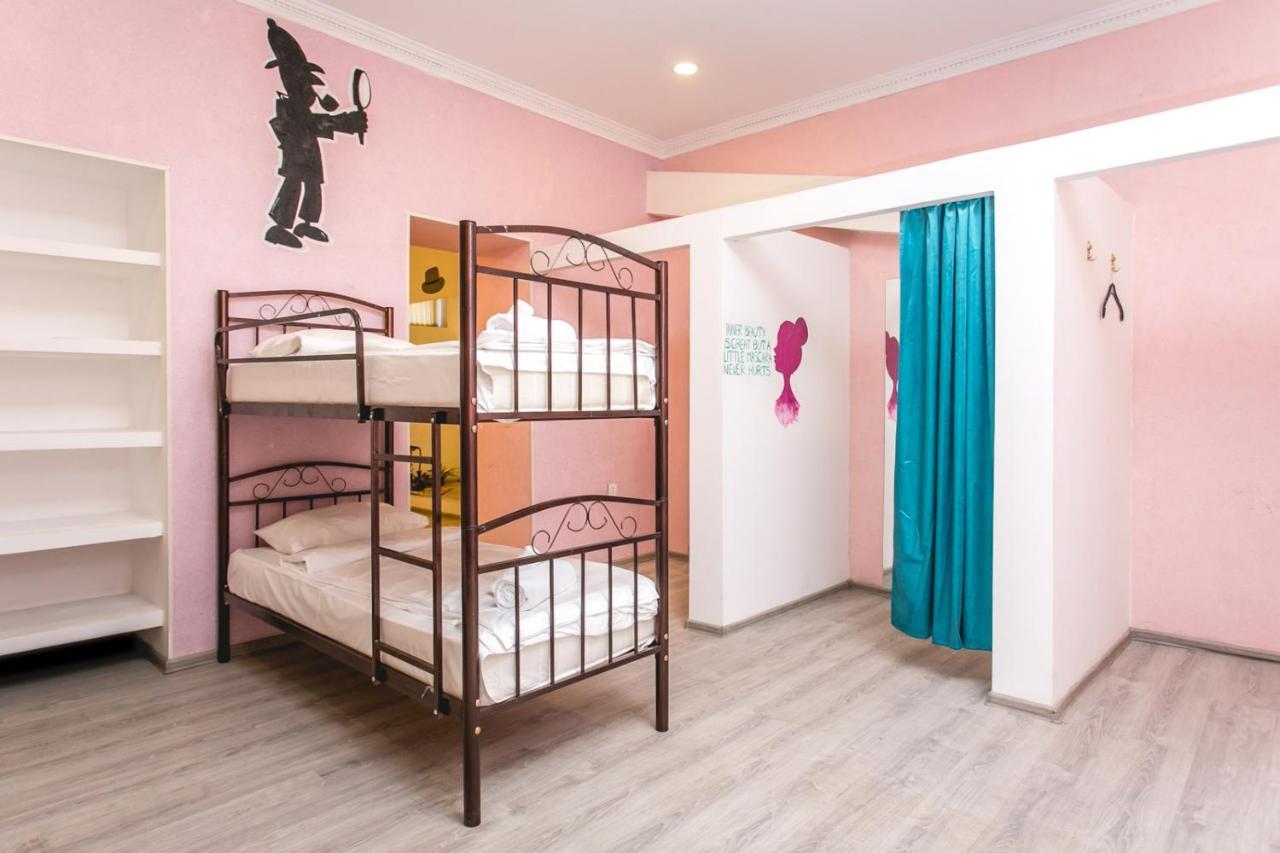 Sherlock Holmes Hostel Baku Kültér fotó