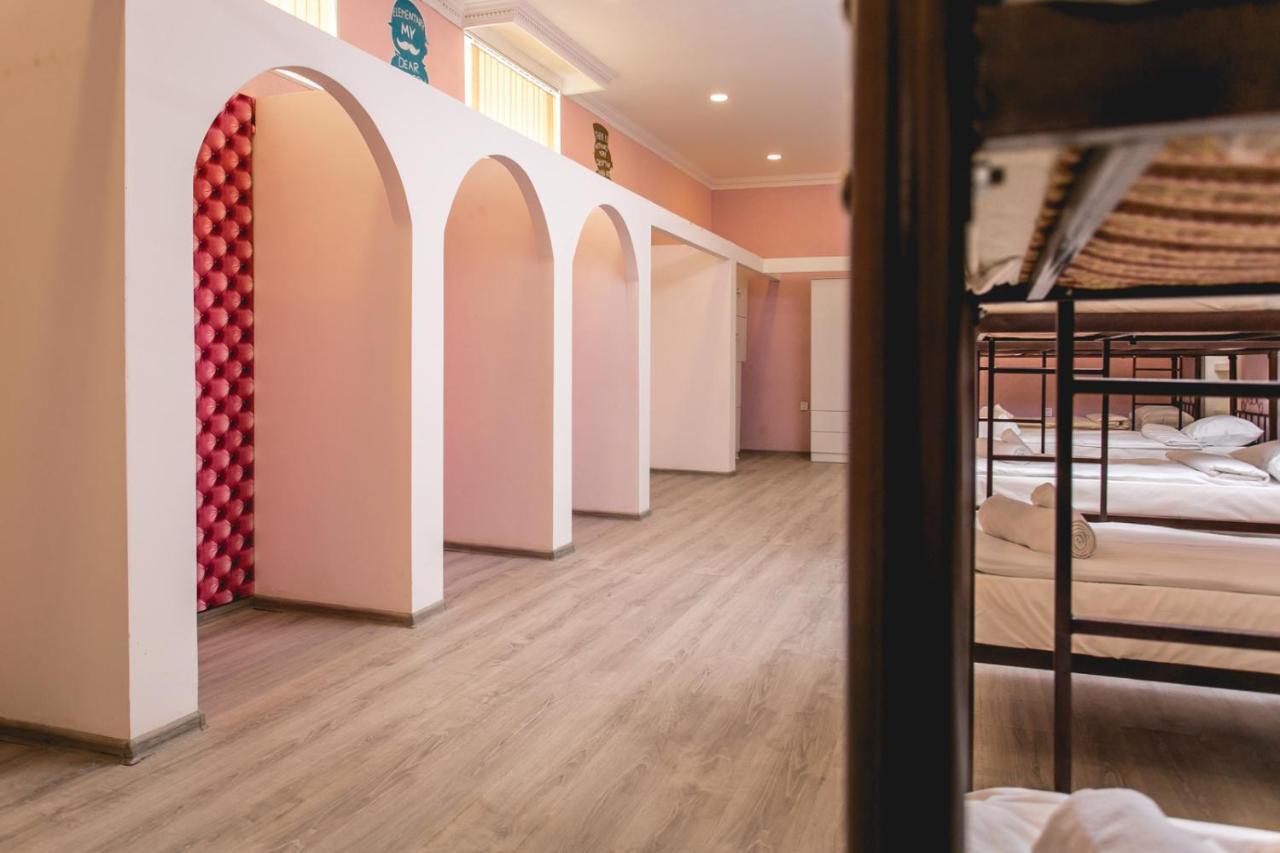 Sherlock Holmes Hostel Baku Kültér fotó