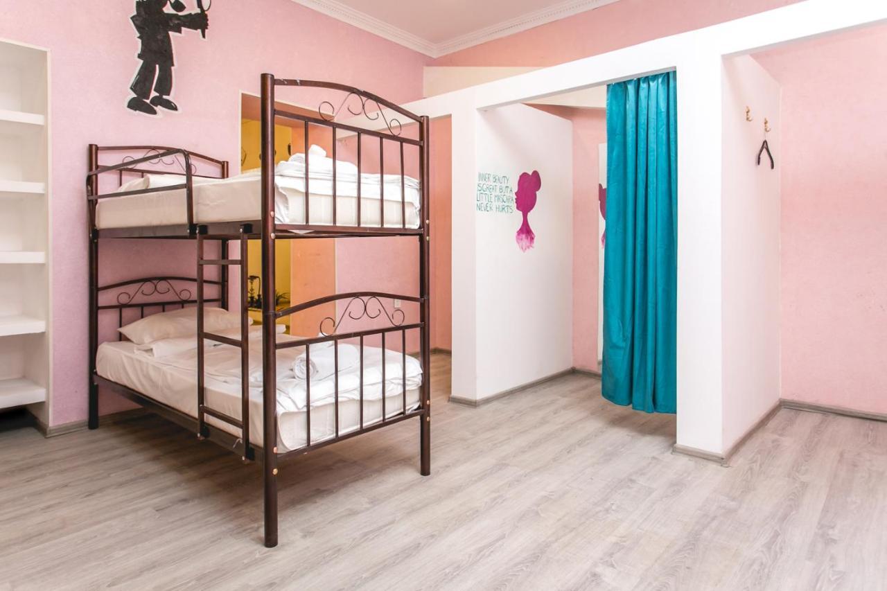 Sherlock Holmes Hostel Baku Kültér fotó