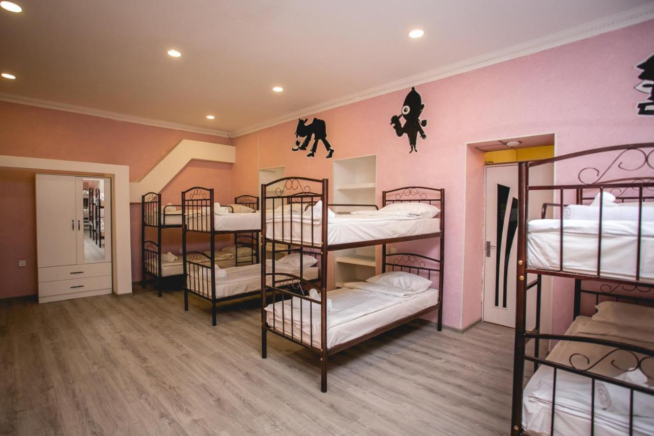 Sherlock Holmes Hostel Baku Kültér fotó