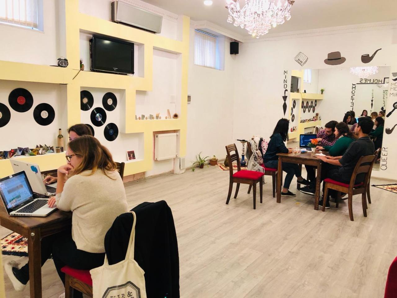 Sherlock Holmes Hostel Baku Kültér fotó